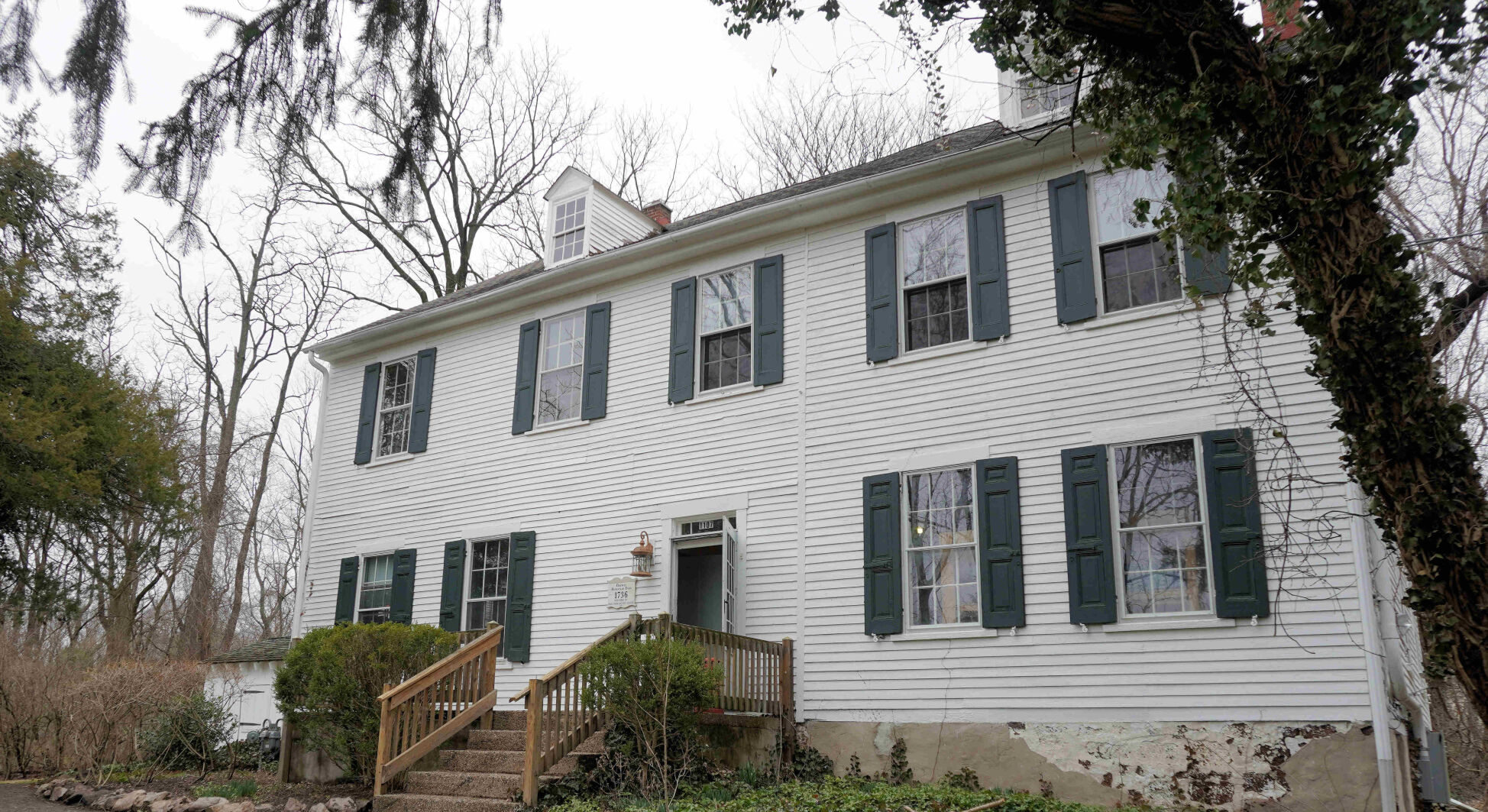 xxx farmhouse xxxdarnell.JPG